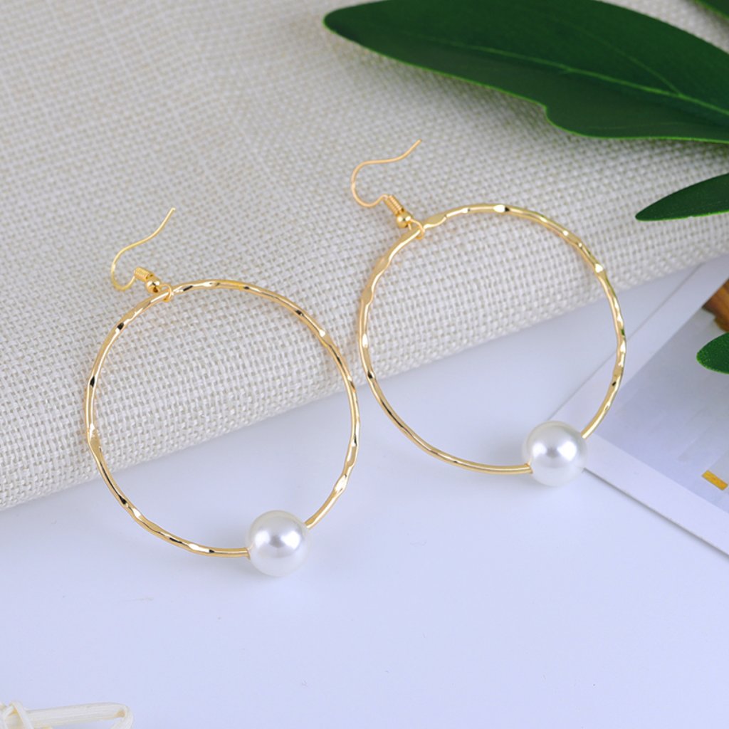 Wire Hoop Pearl Earrings